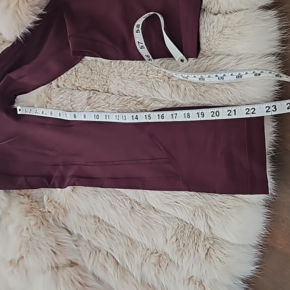 Lululemon Burgundy Cropped Leggings Sz 2 - Picture 8 of 8